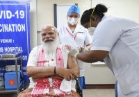 TMC की शिकायत पर चुनाव आयोग ने जारी किया आदेश, कोरोना टीकाकरण के सर्टिफिकेट से हटाई जाएगी पीएम मोदी की तस्वीर