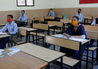 फिर खुले स्कूल-कॉलेज:MP में 11वीं और 12वीं की क्लासेस शुरू